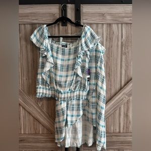 NWT Matching top and skirt set